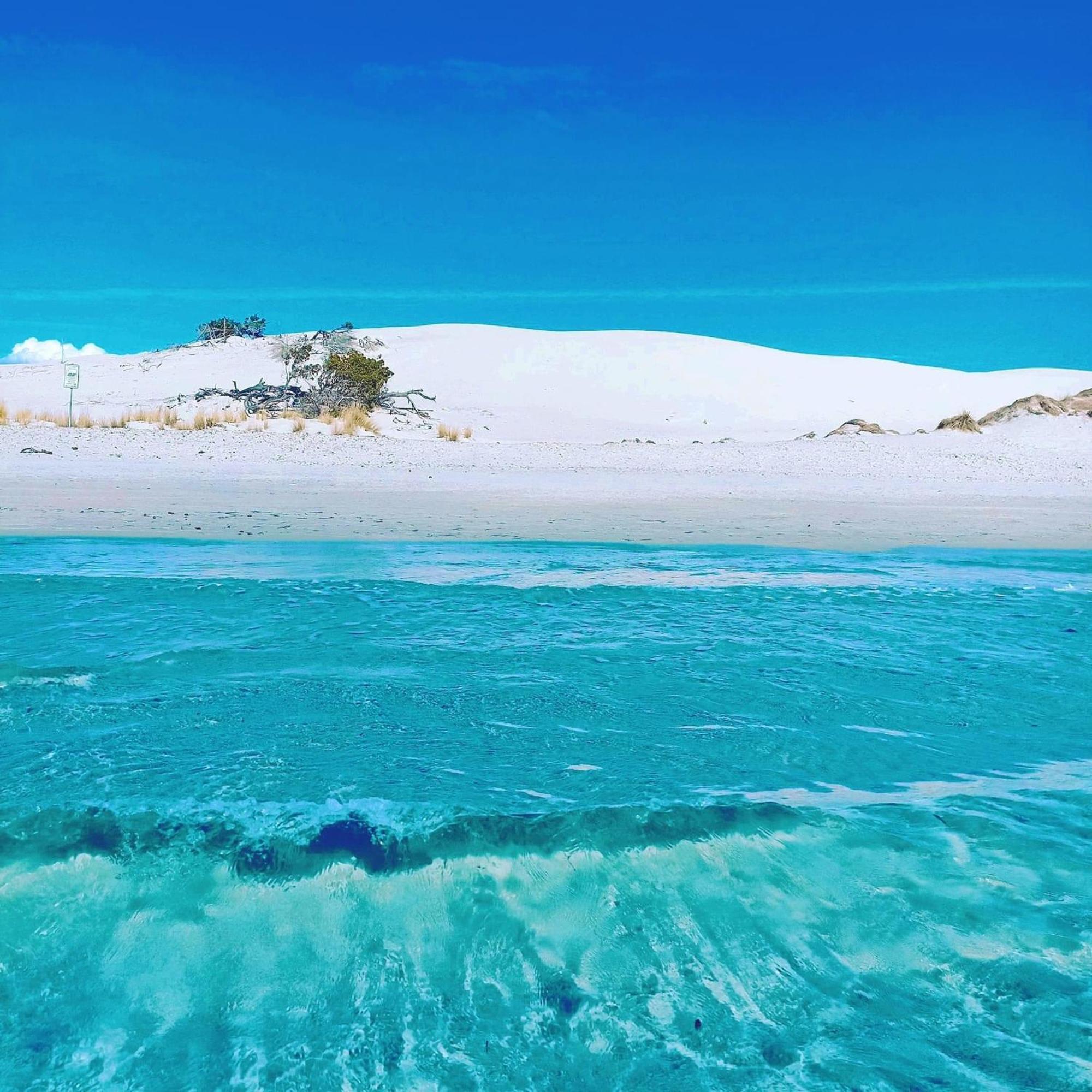 Case Vacanze "Bianco Mare" Porto Pino Kültér fotó